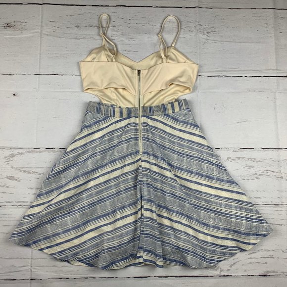 Jealous Tomato womens jrs M ivory blue linen blend cutout Aline fit flare dress - Picture 2 of 6